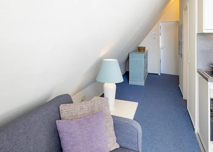 Cap San Lorenzo List