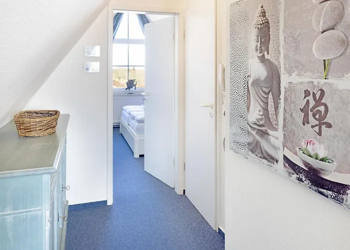 Cap San Lorenzo List